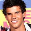 Taylor Lautner<33